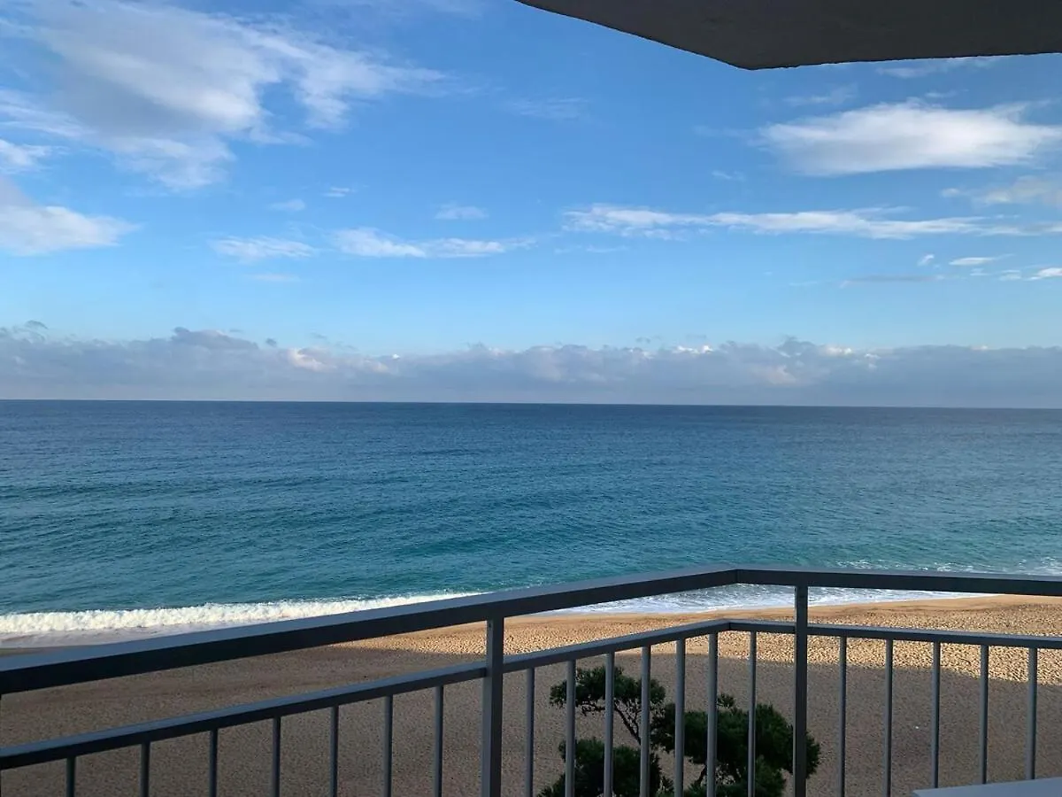 Apartamento A Primera Linea De Mar En Playa De Aro Platja d'Aro Apartmán