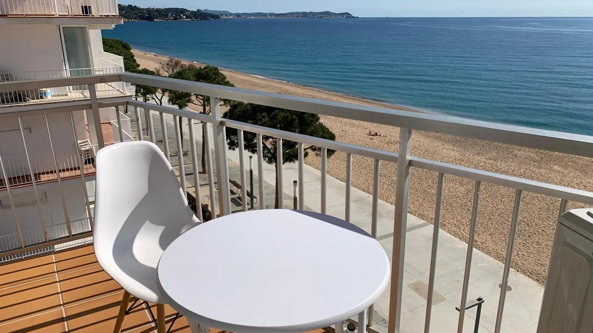 Apartment Apartamento A Primera Linea De Mar En Playa De Aro Platja d'Aro